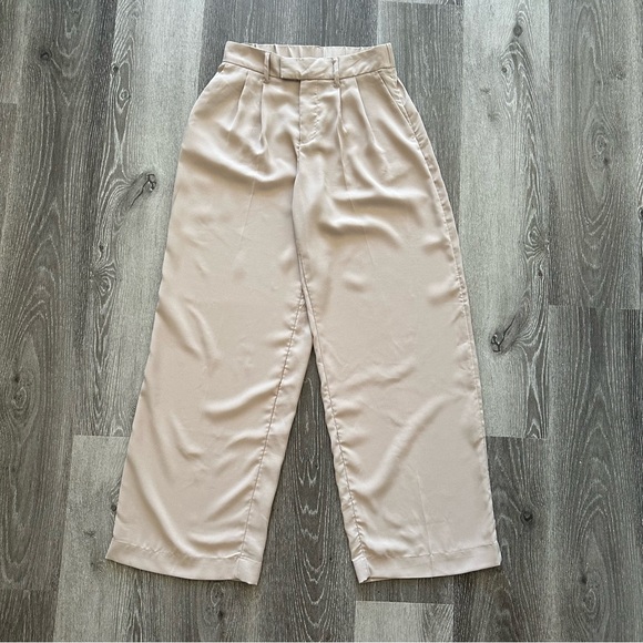 A New Day High-Rise Wide Leg Pants - Picture 3 of 8